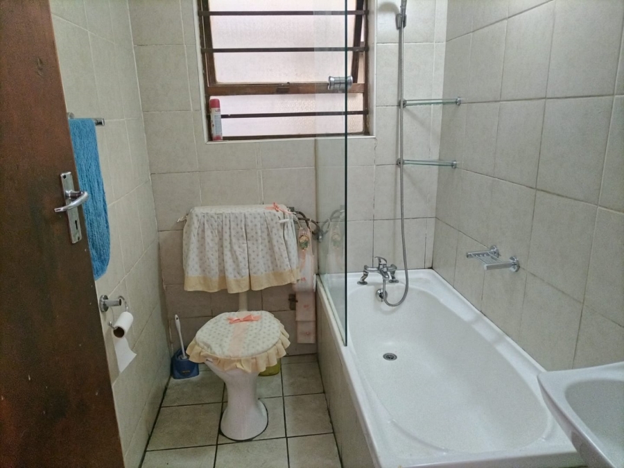 2 Bedroom Property for Sale in Strandfontein Village Western Cape